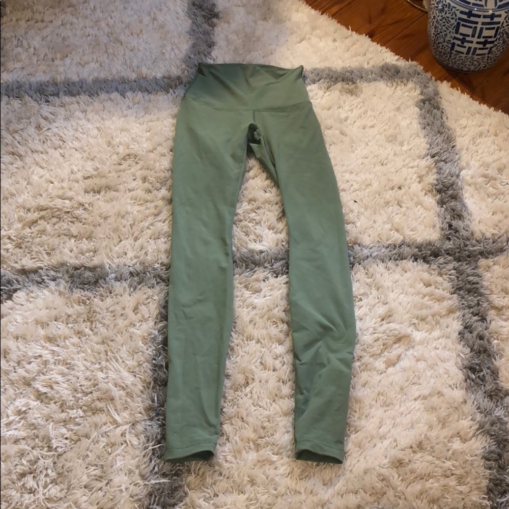 Full length wonder under lululemon leggings